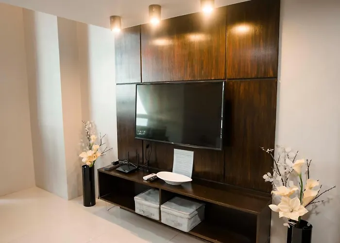 Appartement Renovated - Center - Pool Access - 2 A/cs *