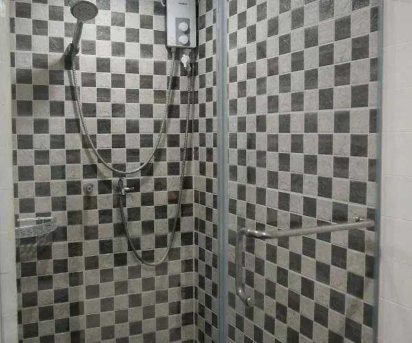 Appartement Renovated - Center - Pool Access - 2 A/cs Cebu