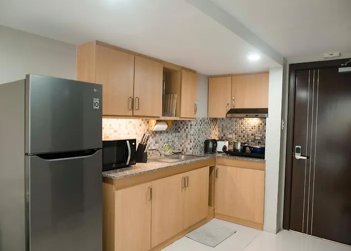 Appartement Renovated - Center - Pool Access - 2 A/cs *